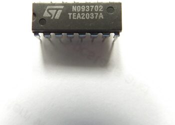 TEA2037 HORIZONTAL AND VERTICAL DEFLECTION MONITOR