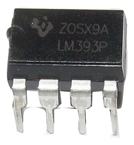 LM393P COMPARADOR DE VOLTAJE DOBLE